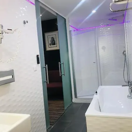 Hotel Icone Paris